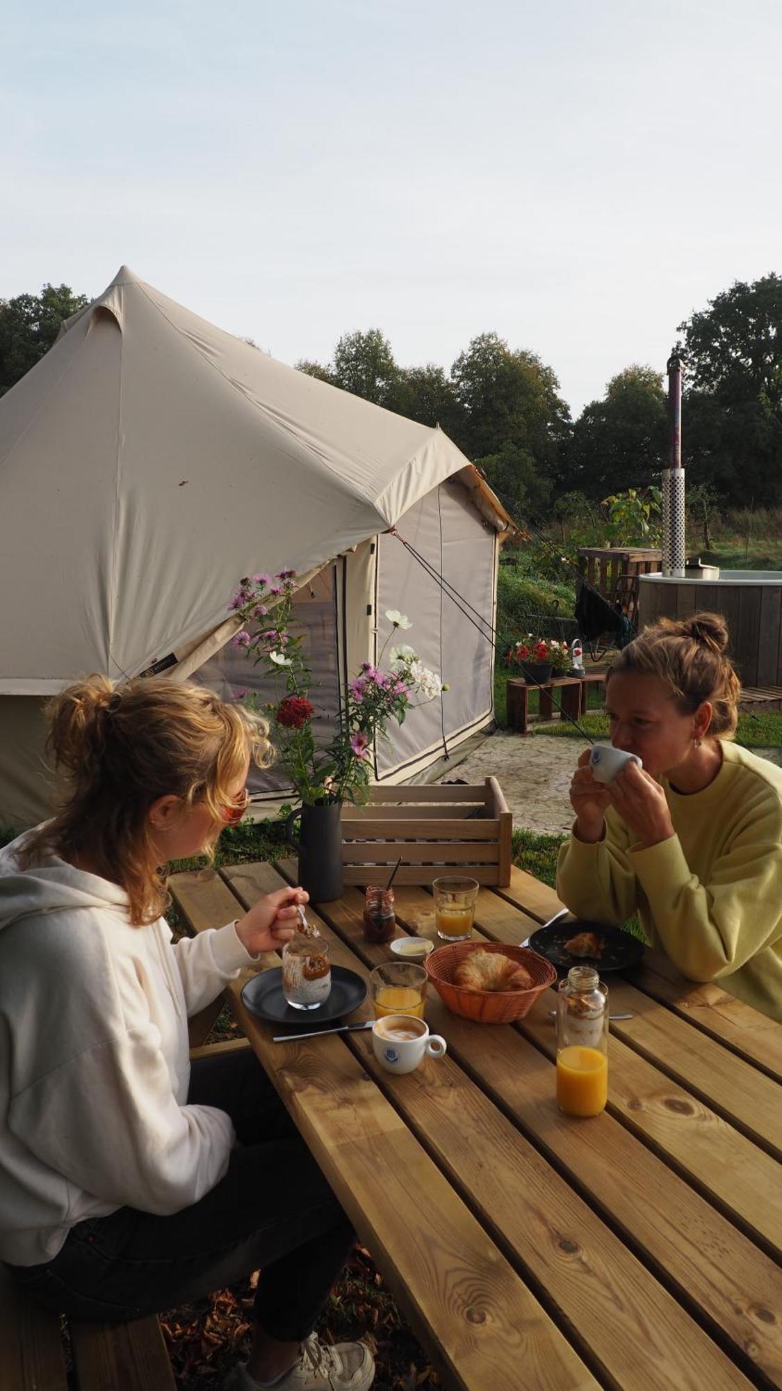 Bell Tent In Een Voedselbos Nederweert-Eind Eksteriør billede