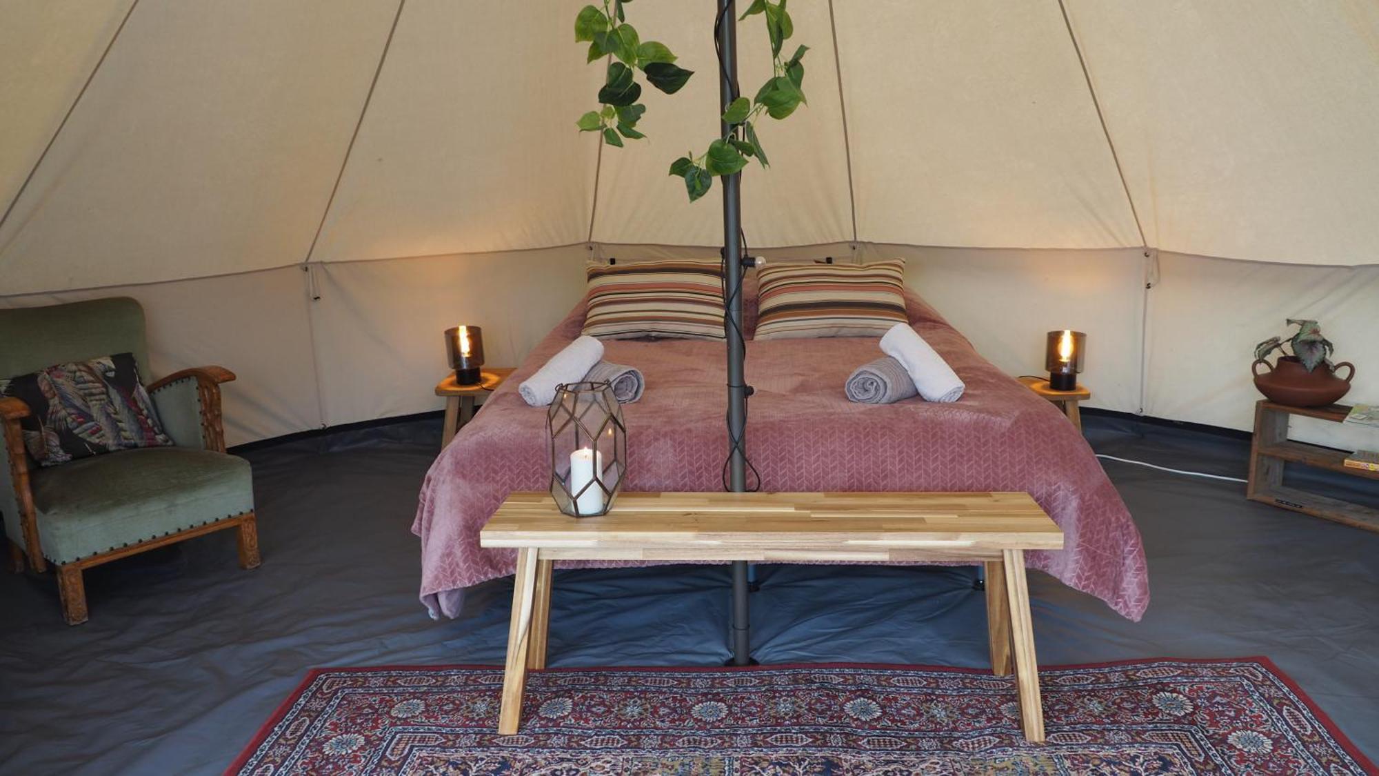Bell Tent In Een Voedselbos Nederweert-Eind Eksteriør billede